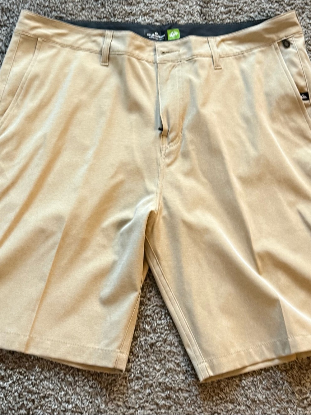Quiksilver Men's Khaki Flat-Front Performance Shorts